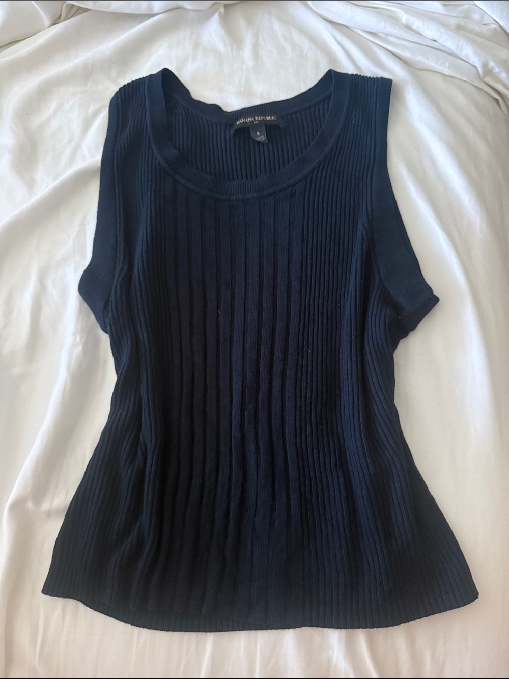 Banana republic sleevless top